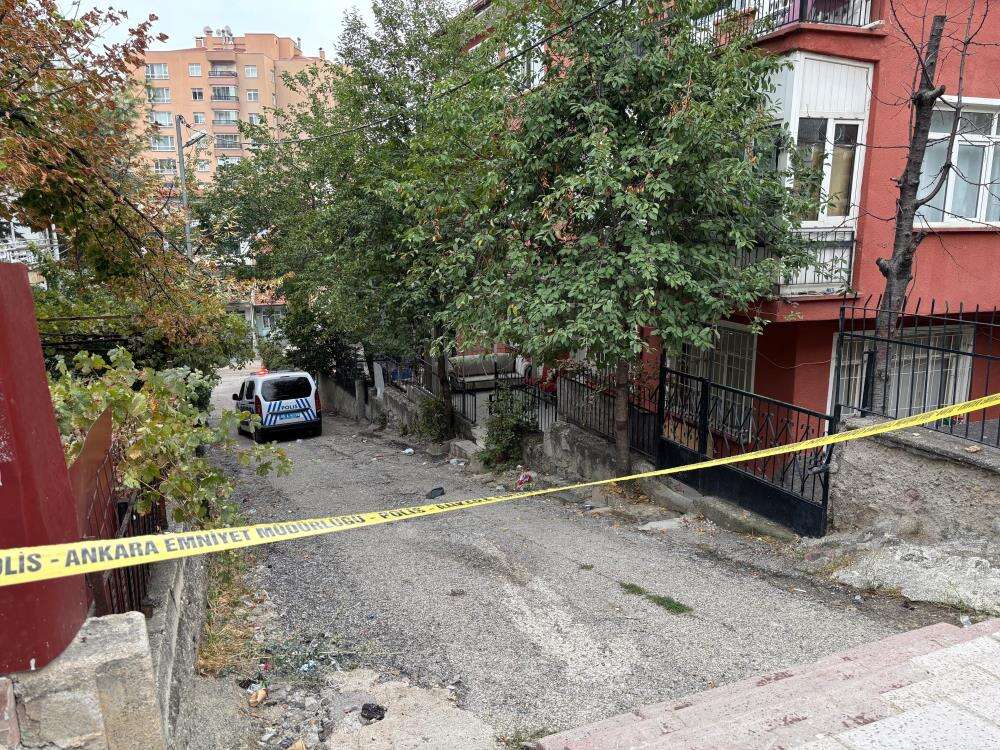 2 arkadaşıyla öldürülmüştü! Konya’da toprağa verildi 8
